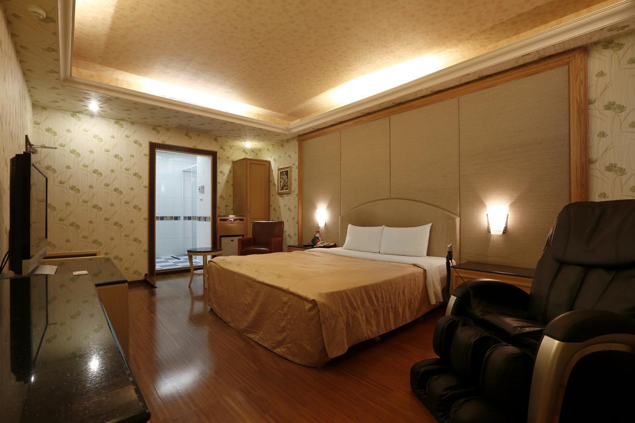 Hua Xiang Motel - Fengshan Гаосюн Экстерьер фото